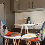Mohost Bobby - Right In The Mood Apartment *